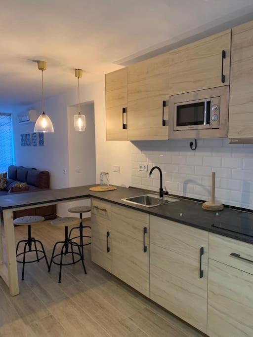 Ideal Apartamento En El Barrio De Las Delicias Málaga Exterior foto
